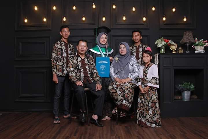 Mutiara, Sukses Pertahankan Tradisi Keluarga